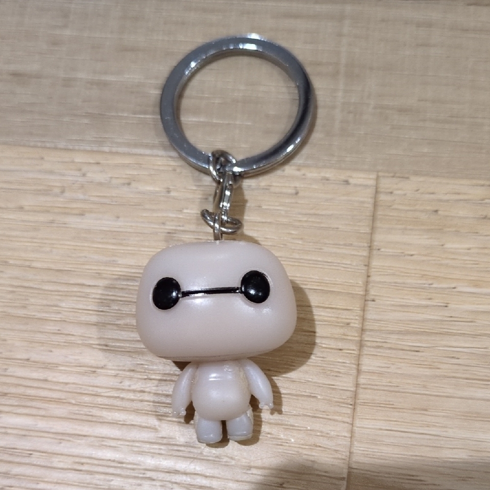 Funko pocket pop . Disney Big Hero 6 Nursebot baymax vinyl keychain.